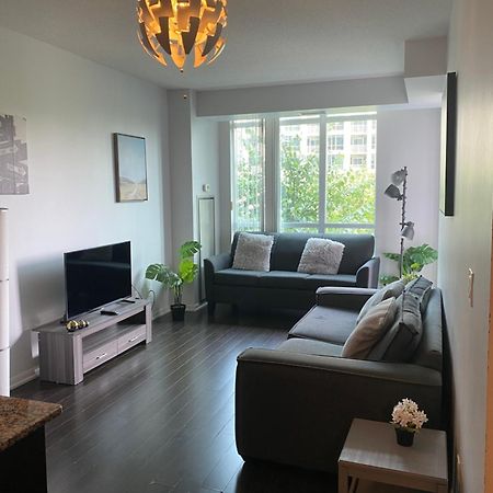 Executive 1 Bedroom Condo sleeps 4 Toronto Buitenkant foto