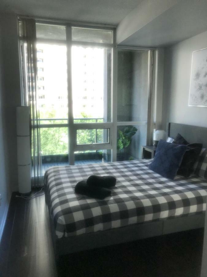 Executive 1 Bedroom Condo sleeps 4 Toronto Buitenkant foto