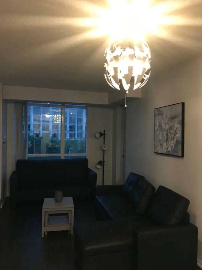 Executive 1 Bedroom Condo sleeps 4 Toronto Buitenkant foto