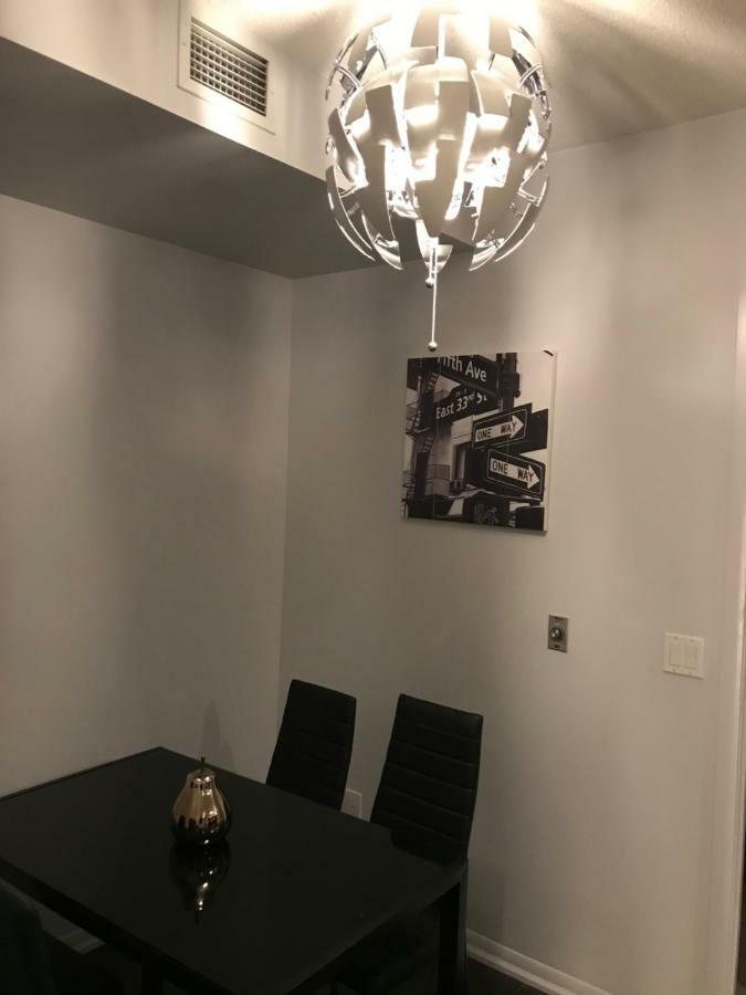 Executive 1 Bedroom Condo sleeps 4 Toronto Buitenkant foto