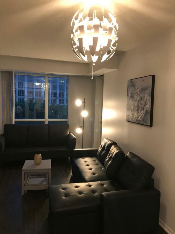Executive 1 Bedroom Condo sleeps 4 Toronto Buitenkant foto