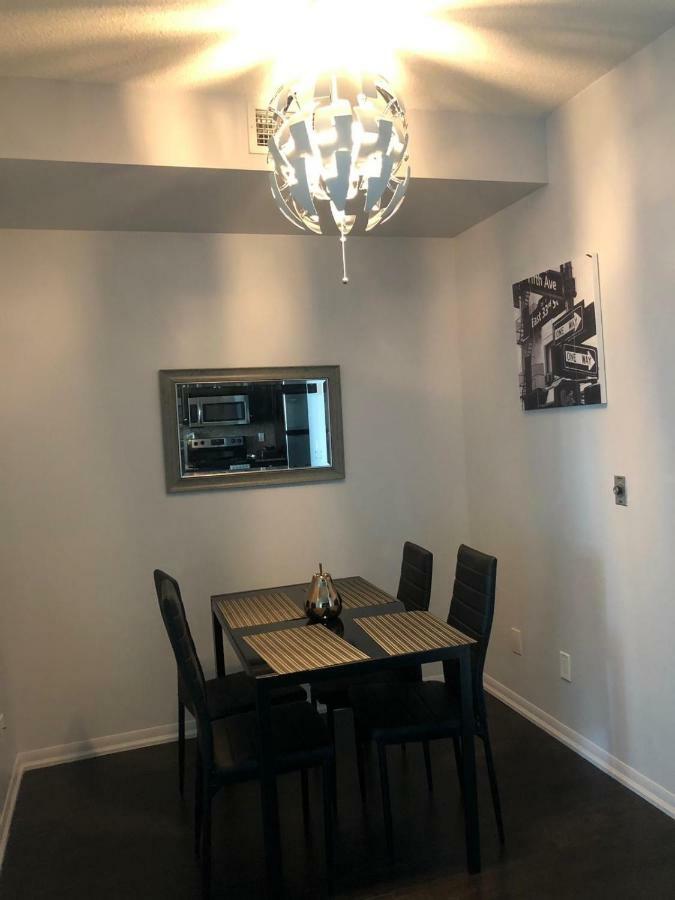 Executive 1 Bedroom Condo sleeps 4 Toronto Buitenkant foto