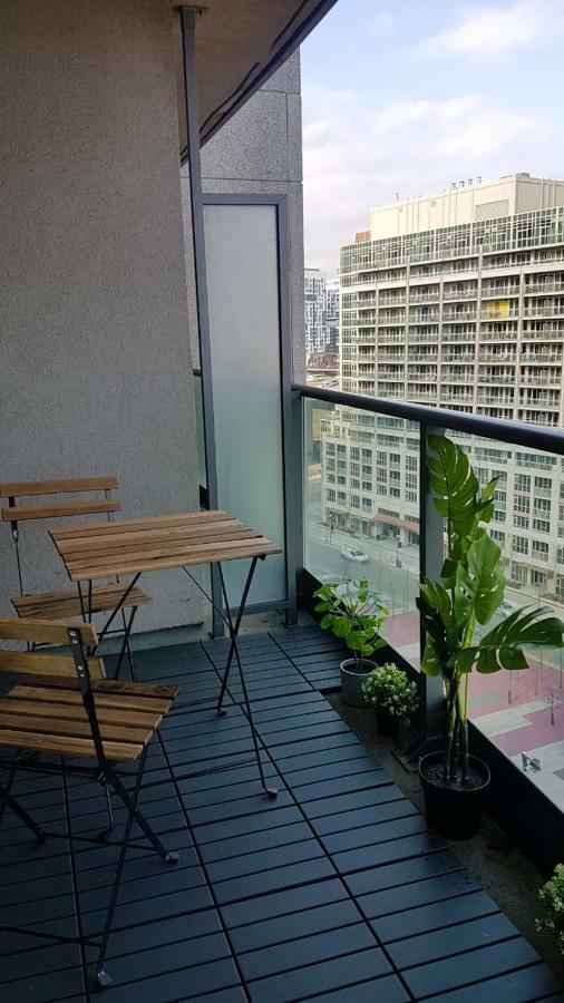 Executive 1 Bedroom Condo sleeps 4 Toronto Buitenkant foto