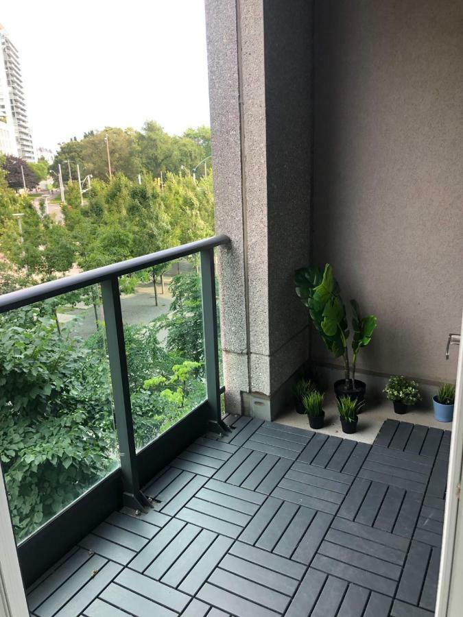 Executive 1 Bedroom Condo sleeps 4 Toronto Buitenkant foto