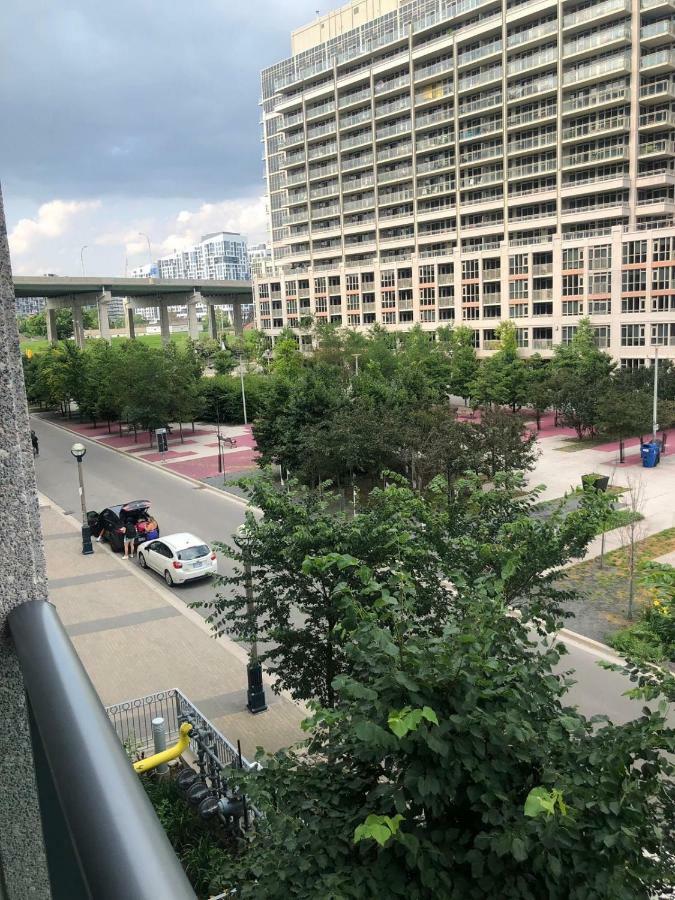 Executive 1 Bedroom Condo sleeps 4 Toronto Buitenkant foto