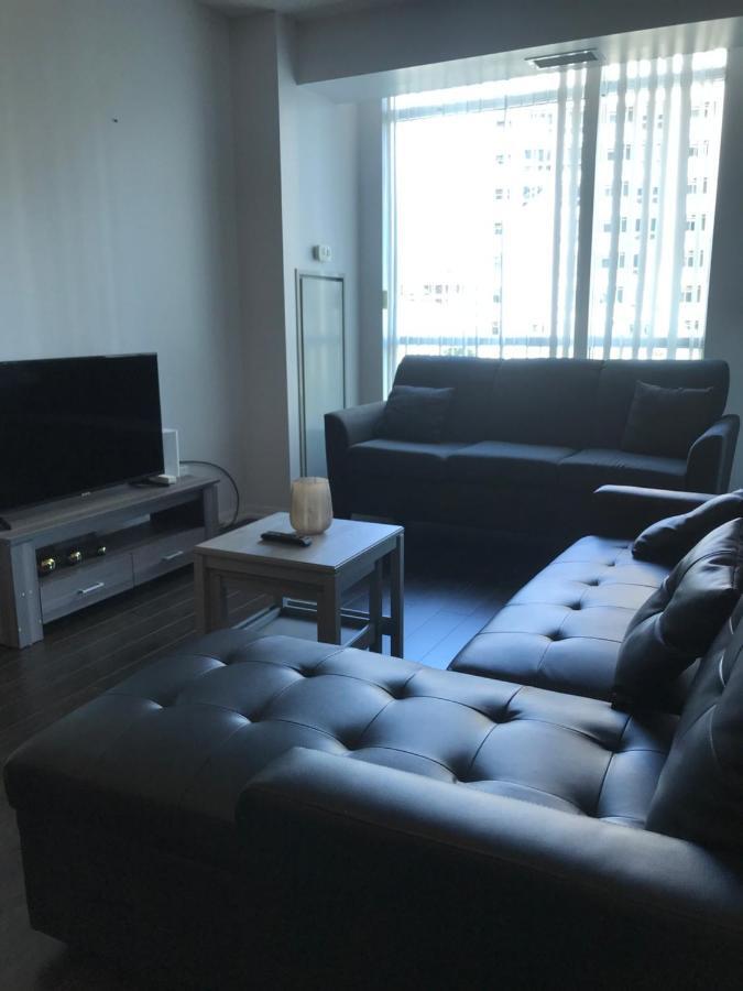 Executive 1 Bedroom Condo sleeps 4 Toronto Buitenkant foto
