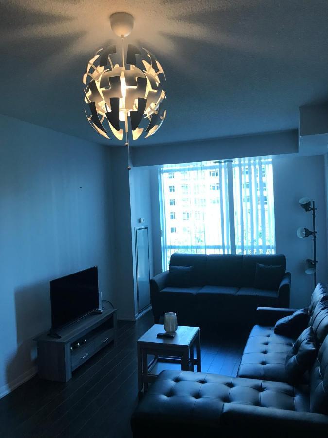 Executive 1 Bedroom Condo sleeps 4 Toronto Buitenkant foto